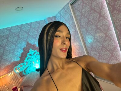 sensual_skinny Ready before enjoying myself and now that night is coming, I'm going out in my sexy dress and my hee Poză 3