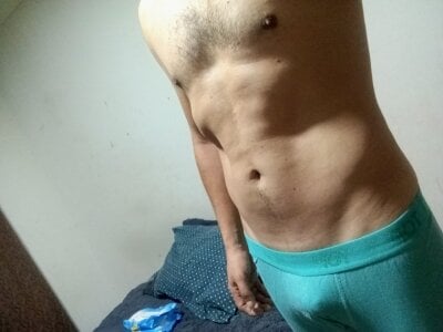 Isma182 Public Pic 4