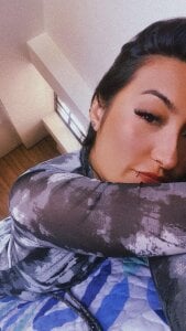 LunaAponte Public Pic