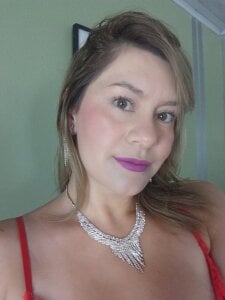 beautiful red of love and passion od Chanelll_Taylorr_  4 snímek