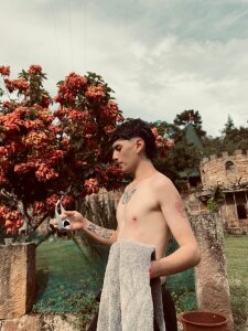 Public od derekswanx  snímek