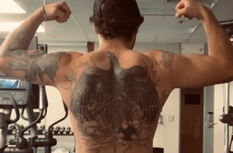 RealJustHavingFun Tattoos and muscles Bilde 2