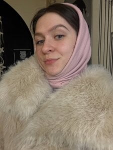 MinaMancilla I'm in a headscarf Pic