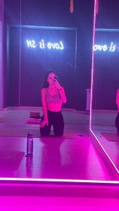 LisaSmiths Show me your dance moves! Pic 5