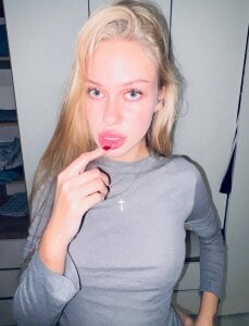 Diana_Bennett Public Pic 7