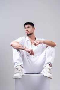 EdwardRoss_ In white صورة واحدة|EdwardRoss_ In white صورتان|EdwardRoss_ In white  3 صور|EdwardRoss_ In white  3 صورة