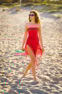 SophieArya Crimson Seduction by the Shore Pic 4