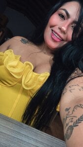 kiana_cream Today is yellow 💛💛  4. fénykép