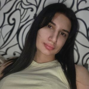 imwintercherry Public Pic