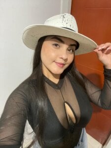 FOSTER_ZOE Public Billede 2