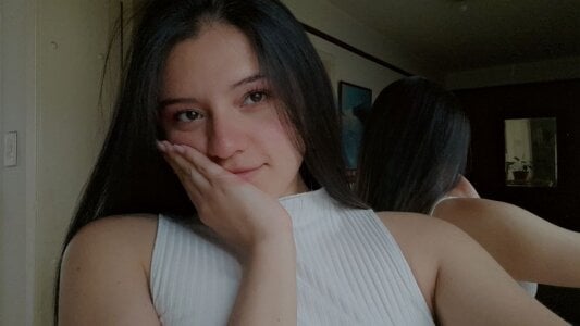 Jessica__Miller Public Pic 6