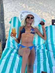 Skinoren kullanıcısının Sweet Heat albümü -  3 fotoğraf