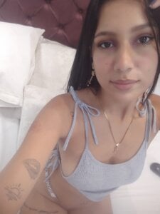 MariaJoseWalker Good morning, sexy 😘✨ I’m live and ready to warm up your day with my charm and a little bit of trou Pic