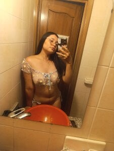 evaa_greey: Waiting for you and longing for you 🌷🤍 ( 2 фото)