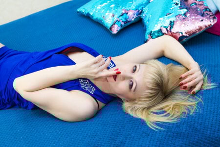 EllenMoore Public Pic 3