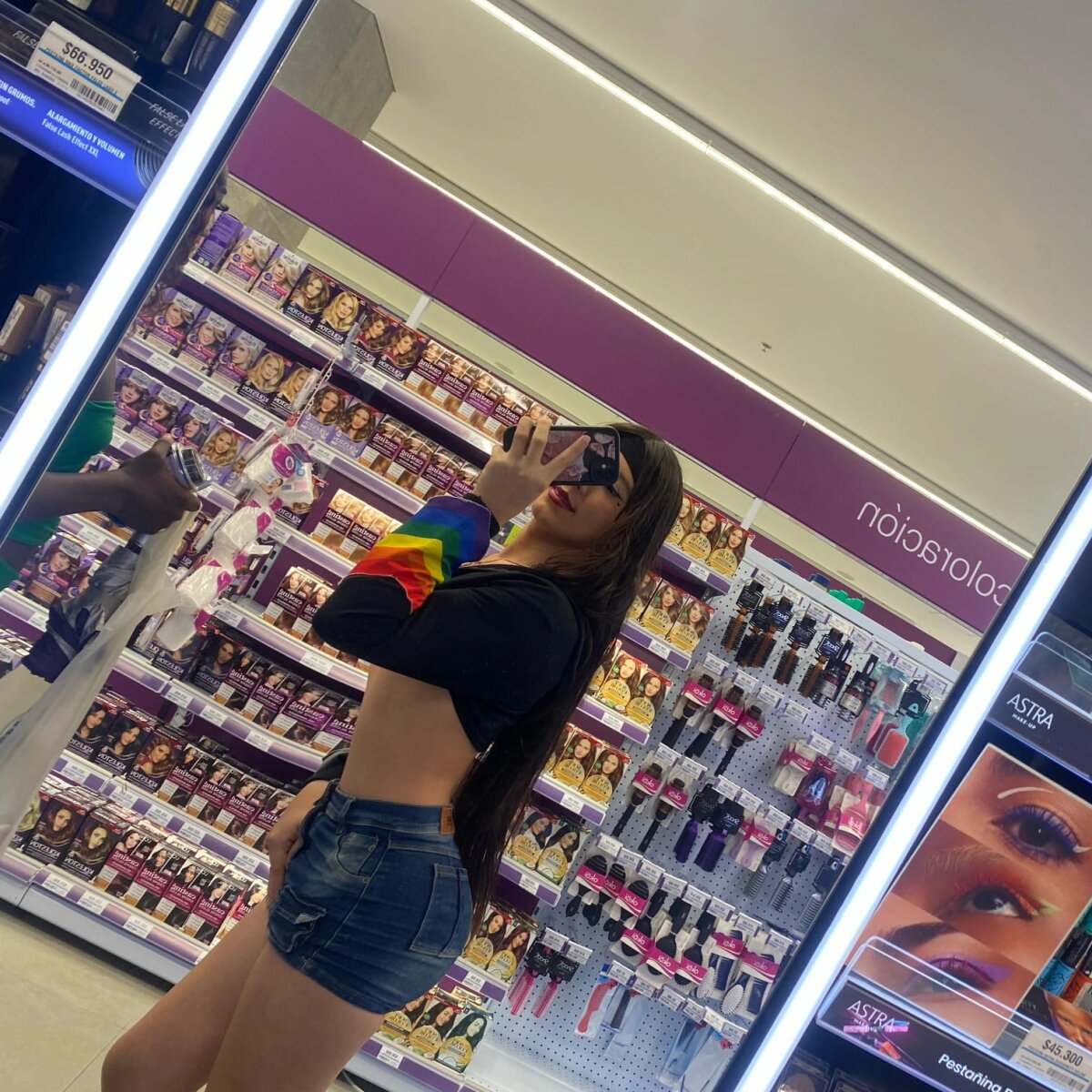 Трендове зображення  1397 Rihanna_hotx