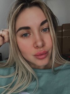 Nika_Divaの26の枚の写真