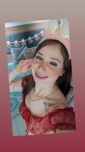 Ariana18_b Public Pic 2