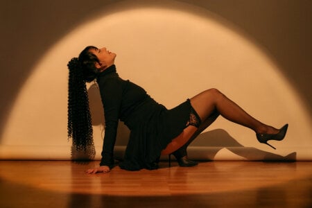 Lace details and a touch of class 🥂 ✨ de ScarletAbril  5 Imagens