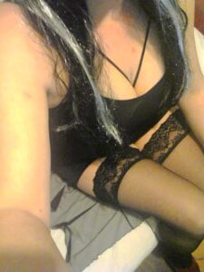 Hornymom42hello照片