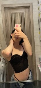 alia_skay Public Gambar