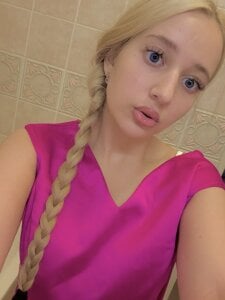 AuroraSkyee Public Pic 5