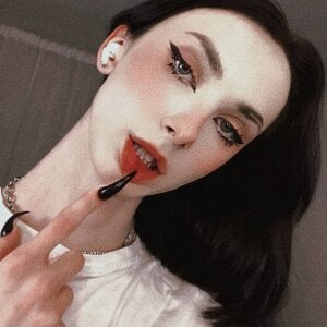 Alice__Aris