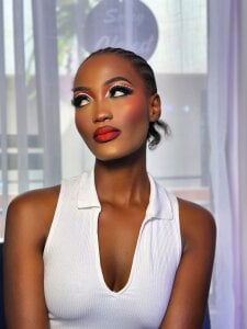 ZENDAYA_CASTING GLAM 💄 Pic 3