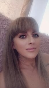 Cougar_Milff Myra Gambar 2