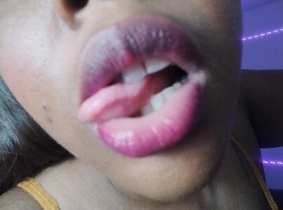 yselahot kisss my guys  2. fénykép