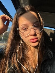 DarlineHendry Evening walk Pic 2