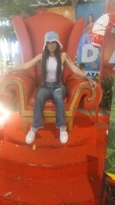 demonicangelic It took me a while to upload the Christmas photos, hehe Pic 4