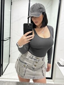 Miabelle2233 Luckymia Pic