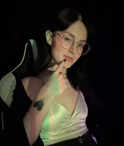 FakeLamb Caught in the moment... would you stay? Fotka