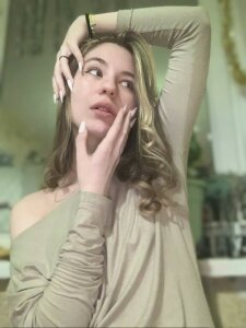 NylamNish Couple of my photo in dress🙈 Pic 4