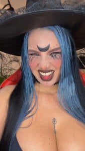 carol_latina13 October 31 at, Happy HAllowen Pic 4
