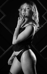 JuliethMoss 🖤💦🎉 Pic 4