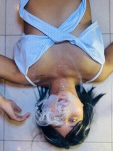 SamanthaFox_8 smoke came in Bilde 5