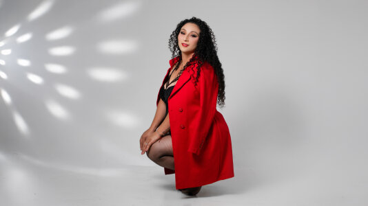 VaniaRose The Lady in Red Pic 4