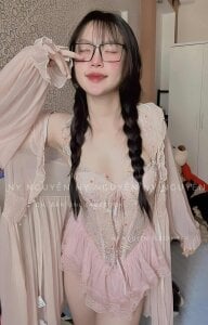 Fotos com nudez XXX de yelow-bee: 1