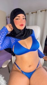 Dana-Alabi Come see this sexy hot Arab 👑😘 Pic 2