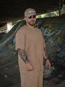 Ades_LoweFreedom feels like this.图片 3