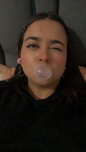 HANNAHBAKER00 Public Pic