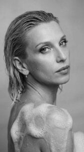 CleoSecret I'm taking a bath. Pic 2