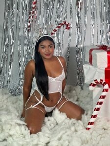 kayna_gomez A present xmas for you 🎄🎇 Pic 5