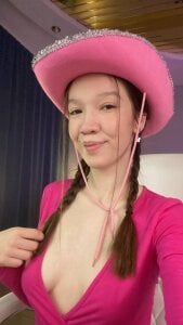 Shriya_Sarann Halloween selfies Pic 4