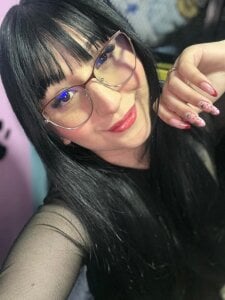 Daphnee-x Welcome to my space 💋 where attitude and smile are everything. Pic 4