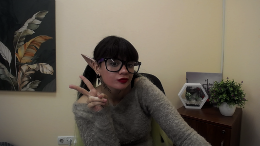 Dream_Caster_ cute elf in glasses Pic 2