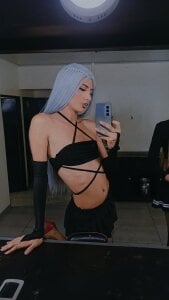 Sharlo_ Public Pic 3