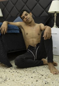 sven_basquia Welcome to my bedroom! Gambar 7